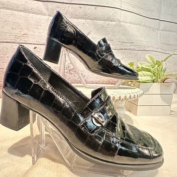 Bandolino Black Patent Leather Square Toe Crocodile Loafer -Slip-ons Size 6.5M - Picture 2 of 9